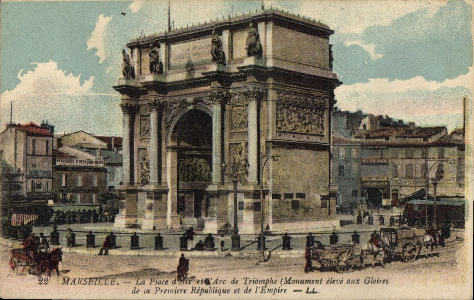 CPA Marseille La Place d'Aix et l'Arc de Triomphe Monument eleve aux Gloires de la Premiere Republiq