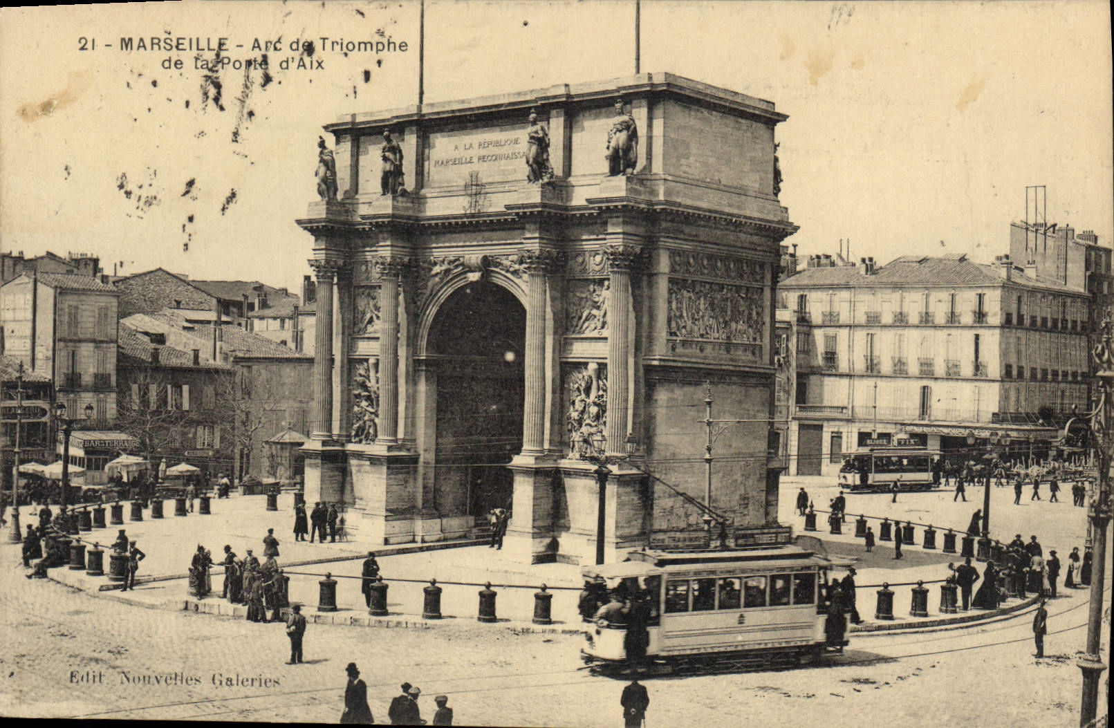 CPA Marseille Arc de Triomphe de La Porte d'Aix