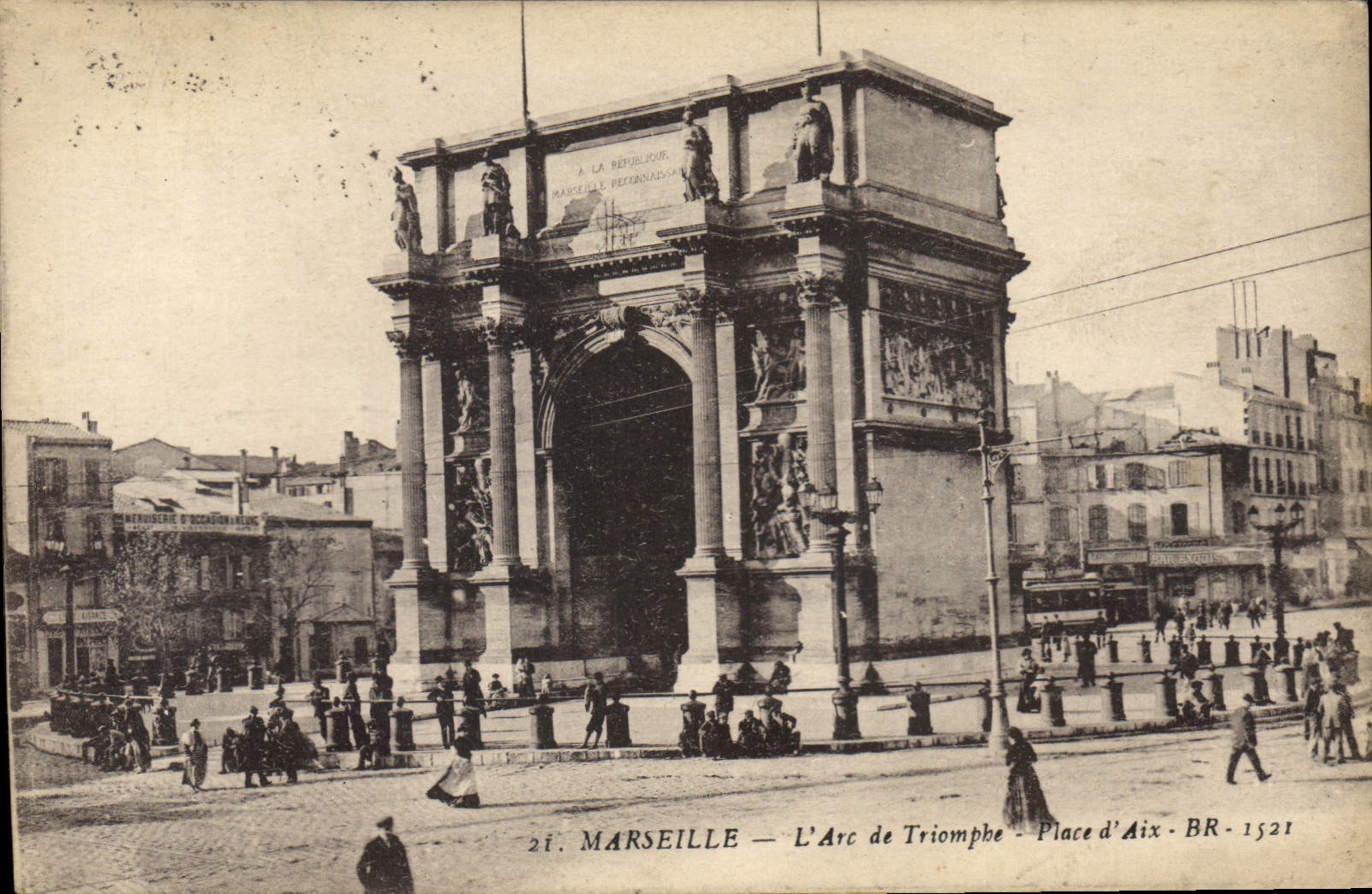 CPA Marseille L'Arc de Triomphe Place d'Aix B R