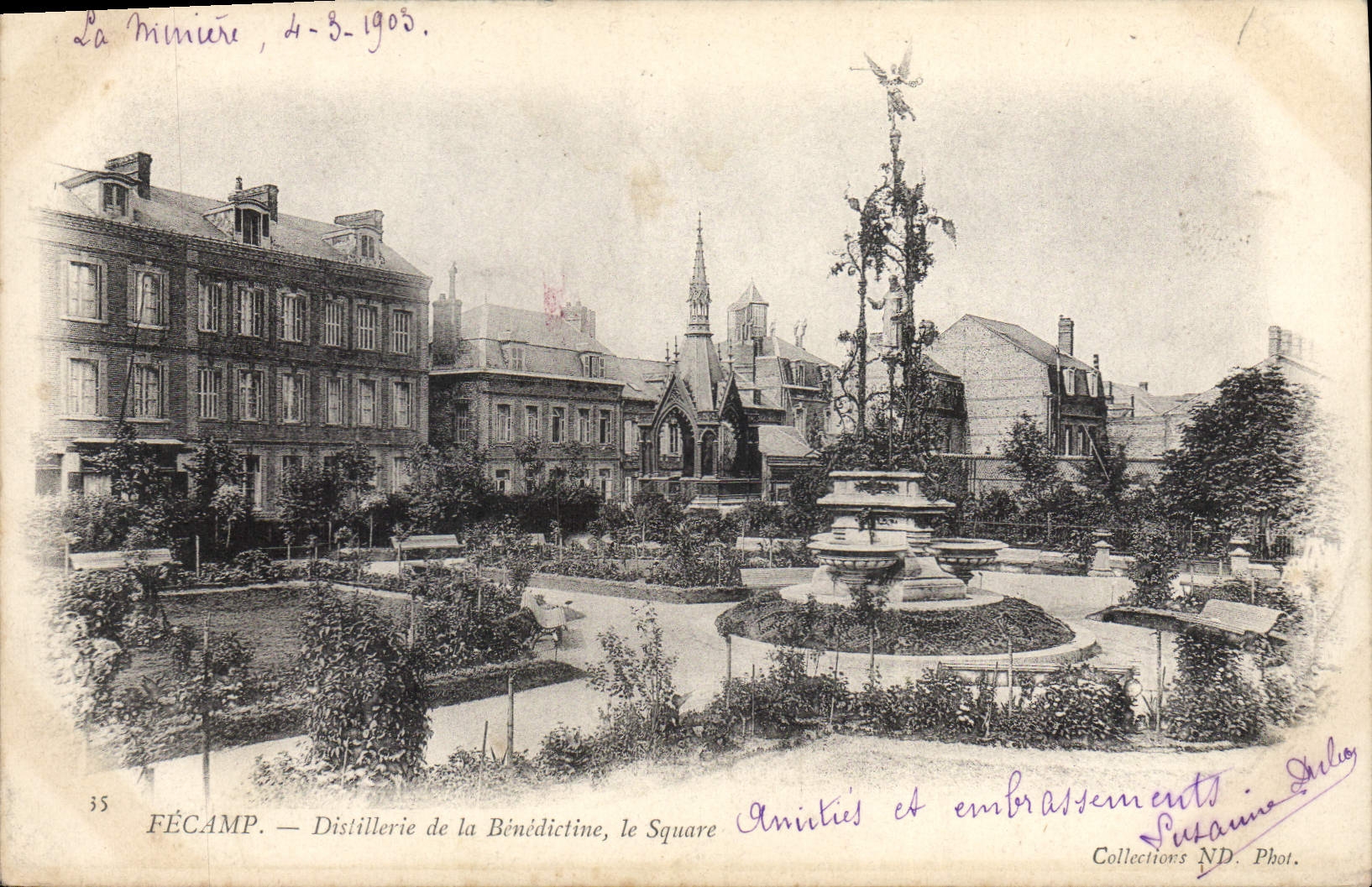 CPA Fecamp Distillerie de la Benedictine le Square 