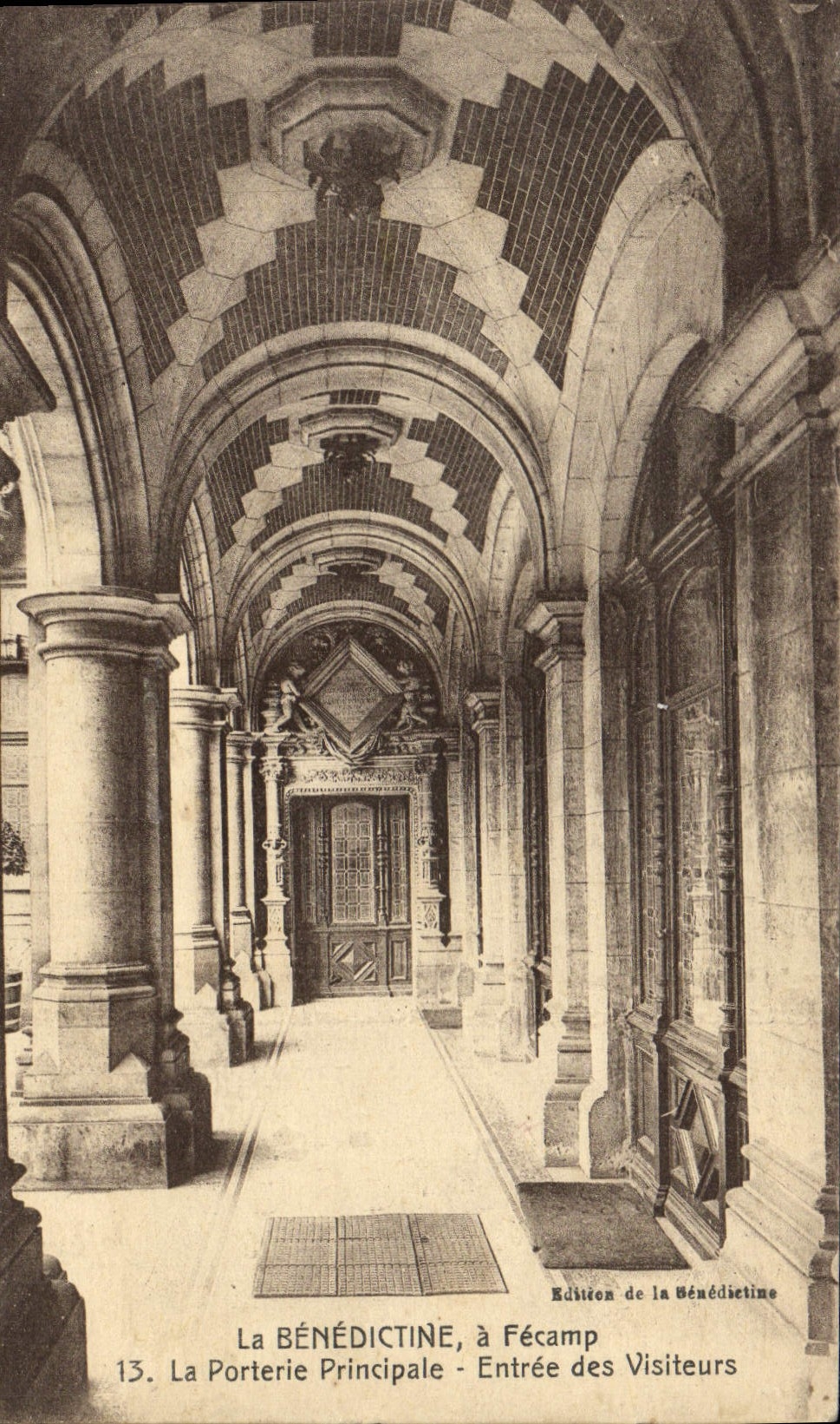 CPA La Benedictine a Fecamp La Porterie Principale Entree des Visiteurs 