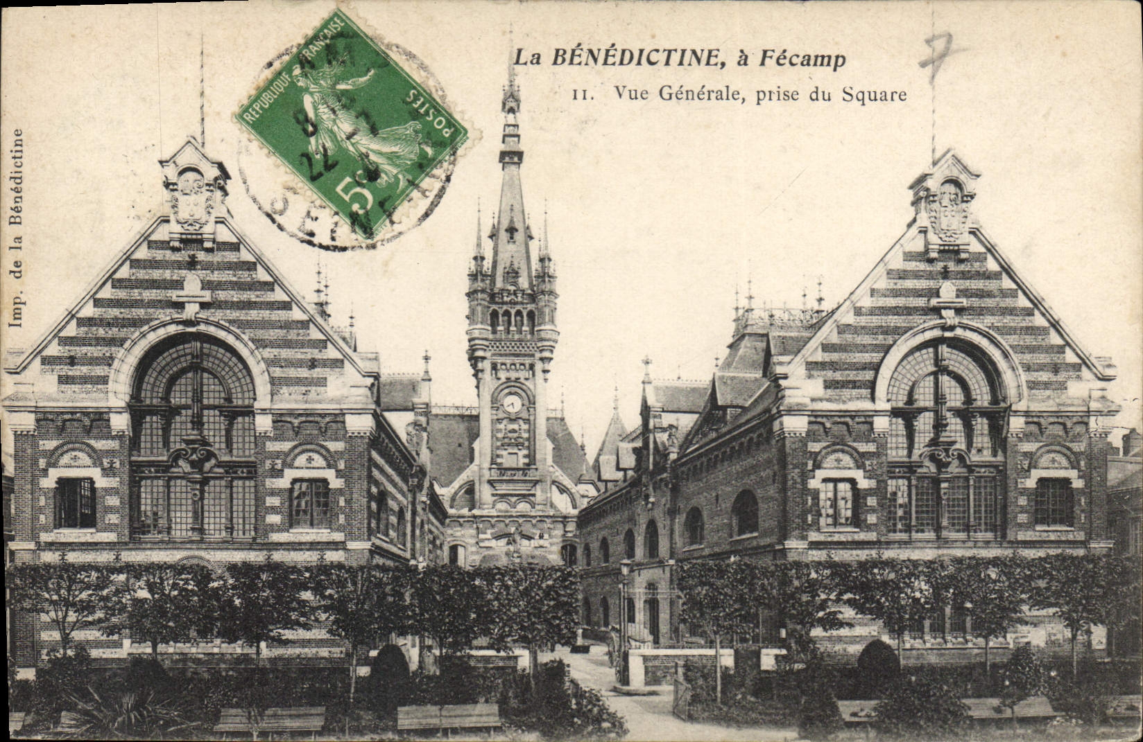 CPA La Benedictine a Fecamp Vue Generale Prise du Square 