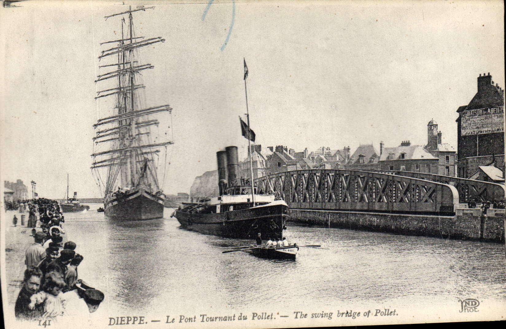 CPA Dieppe Le Pont Tournant du Pollet Bateaux