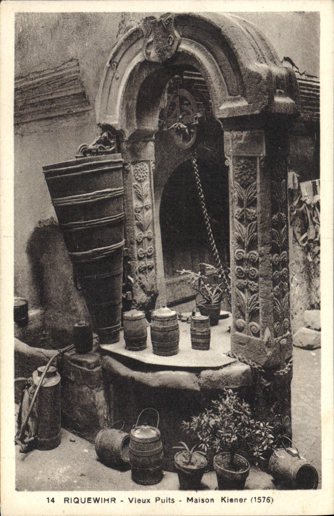 CPA Riquewihr Puits de Maison Kiener 