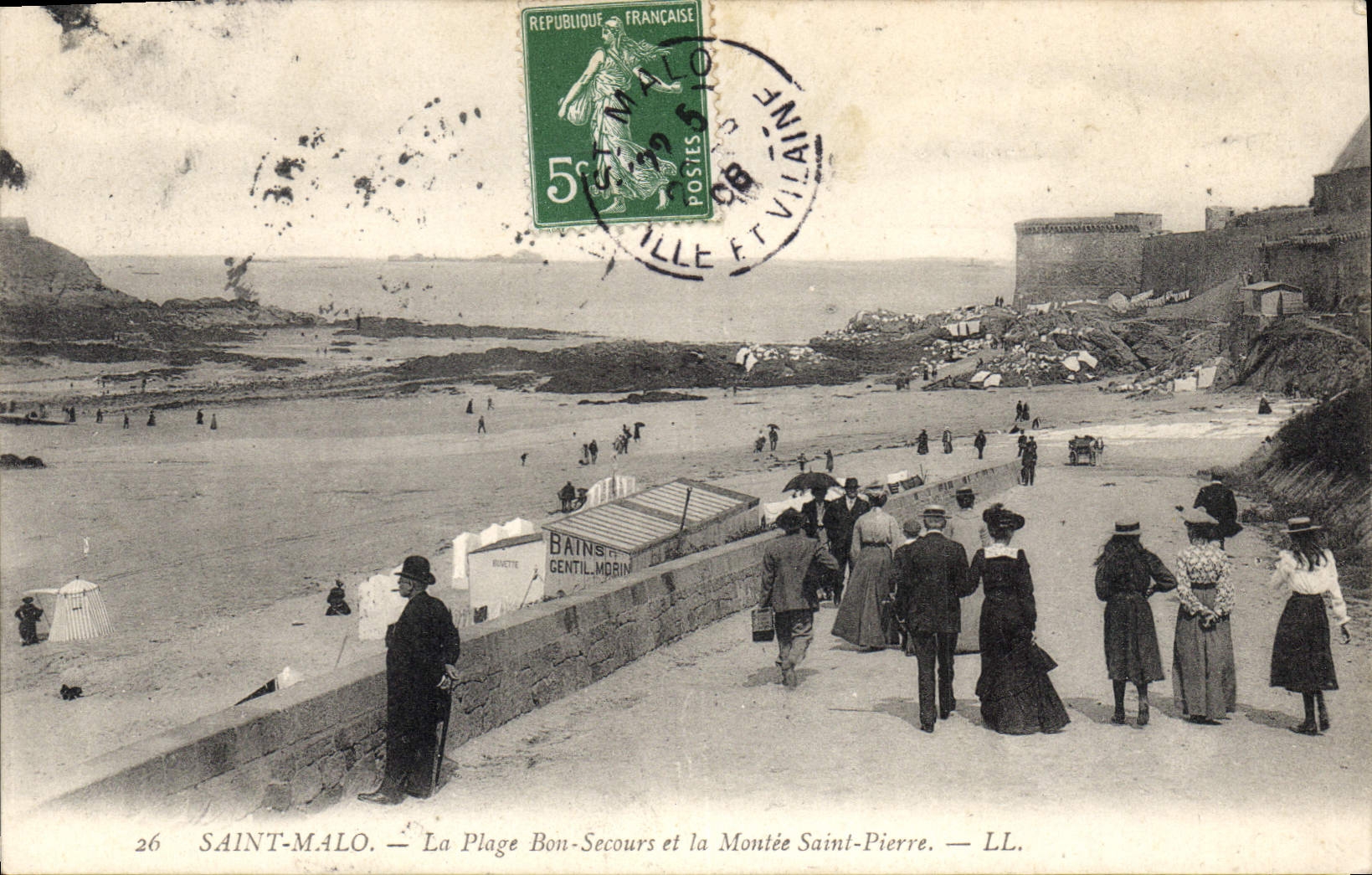 CPA Saint Malo La Plage Bon Secours et la Montee Saint Pierre 