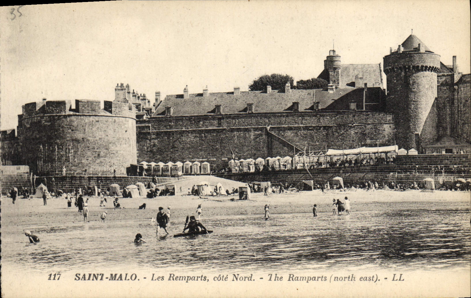 CPA Saint Malo Les Remparts Cote Nord The Ramparts North East