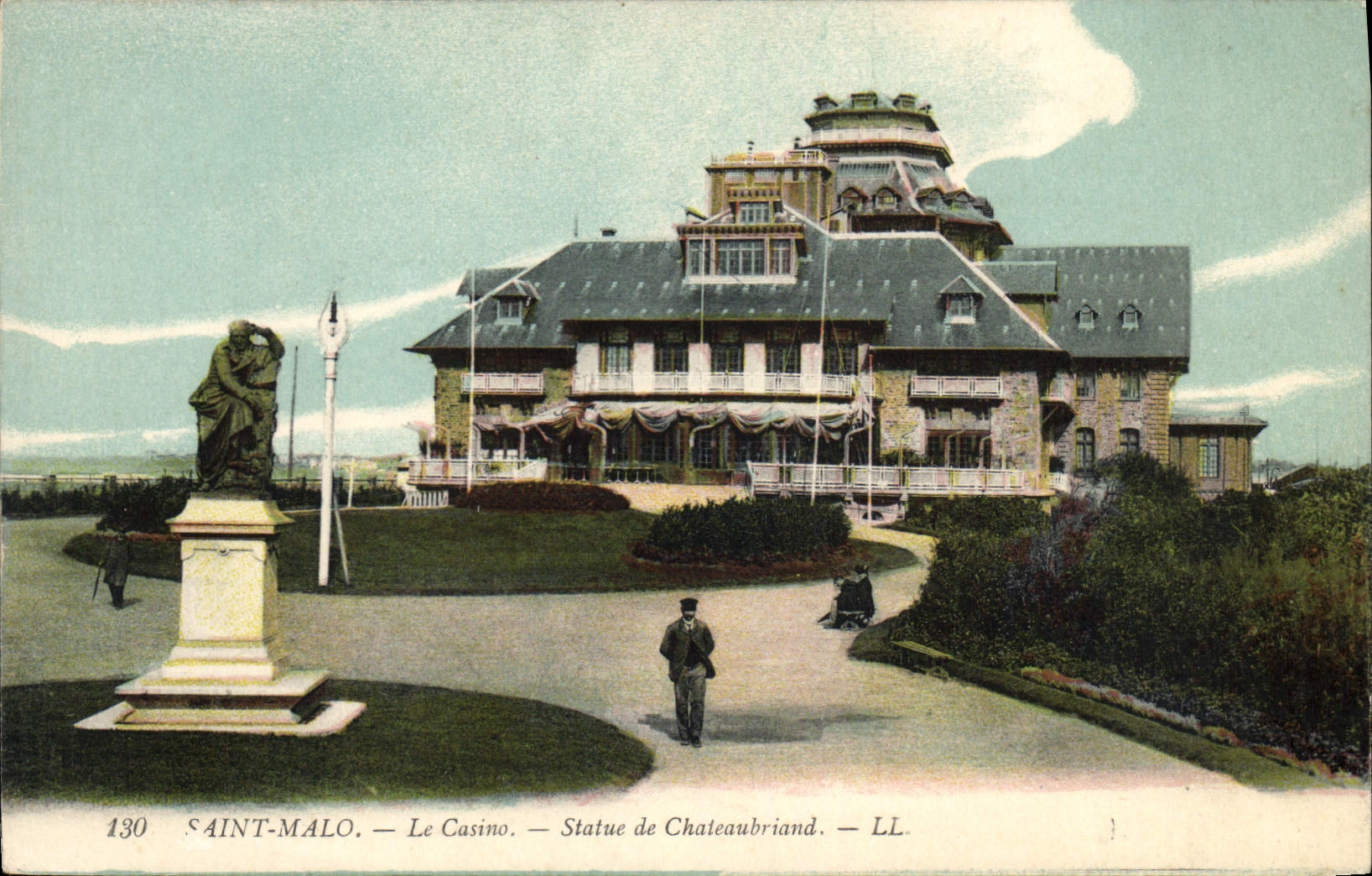 CPA Saint Malo Le Casino Statue de Chateaubriand 