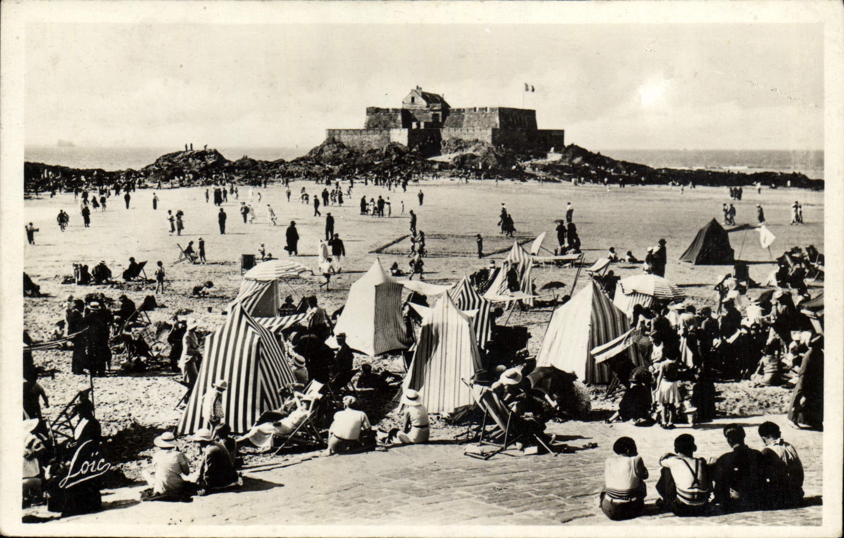 CPA Cote d'Emeraude Saint Malo Plage de L'Eventail et Fort National 