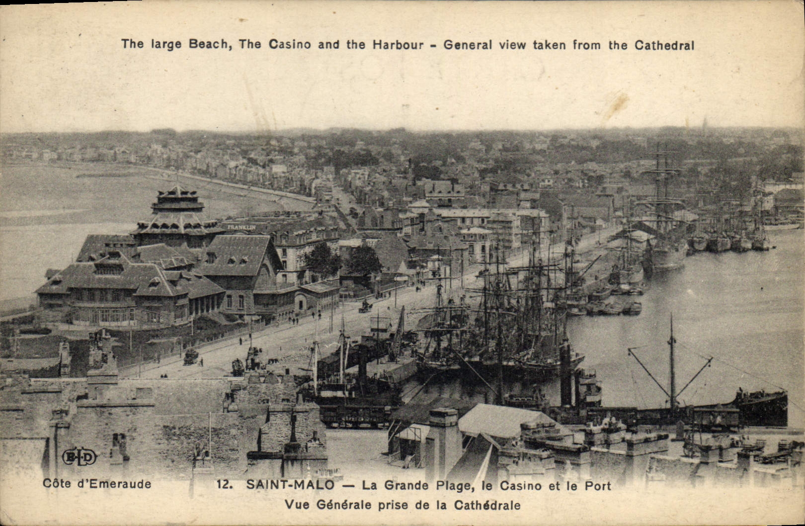CPA Cote d'Emeraude Saint Malo La Grande Plage le Casino et le Port Vue Generale Prise de la Cathedr