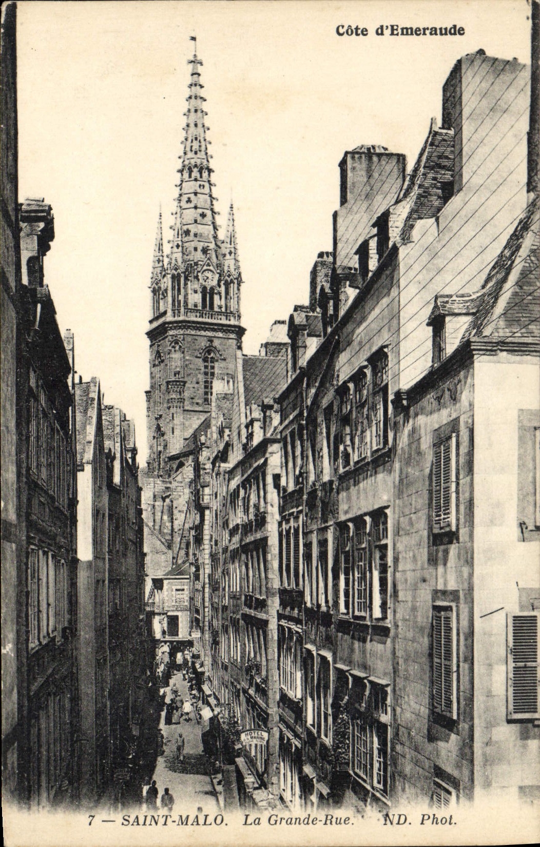 CPA Cote d'Emeraude Saint Malo La Grande Rue 