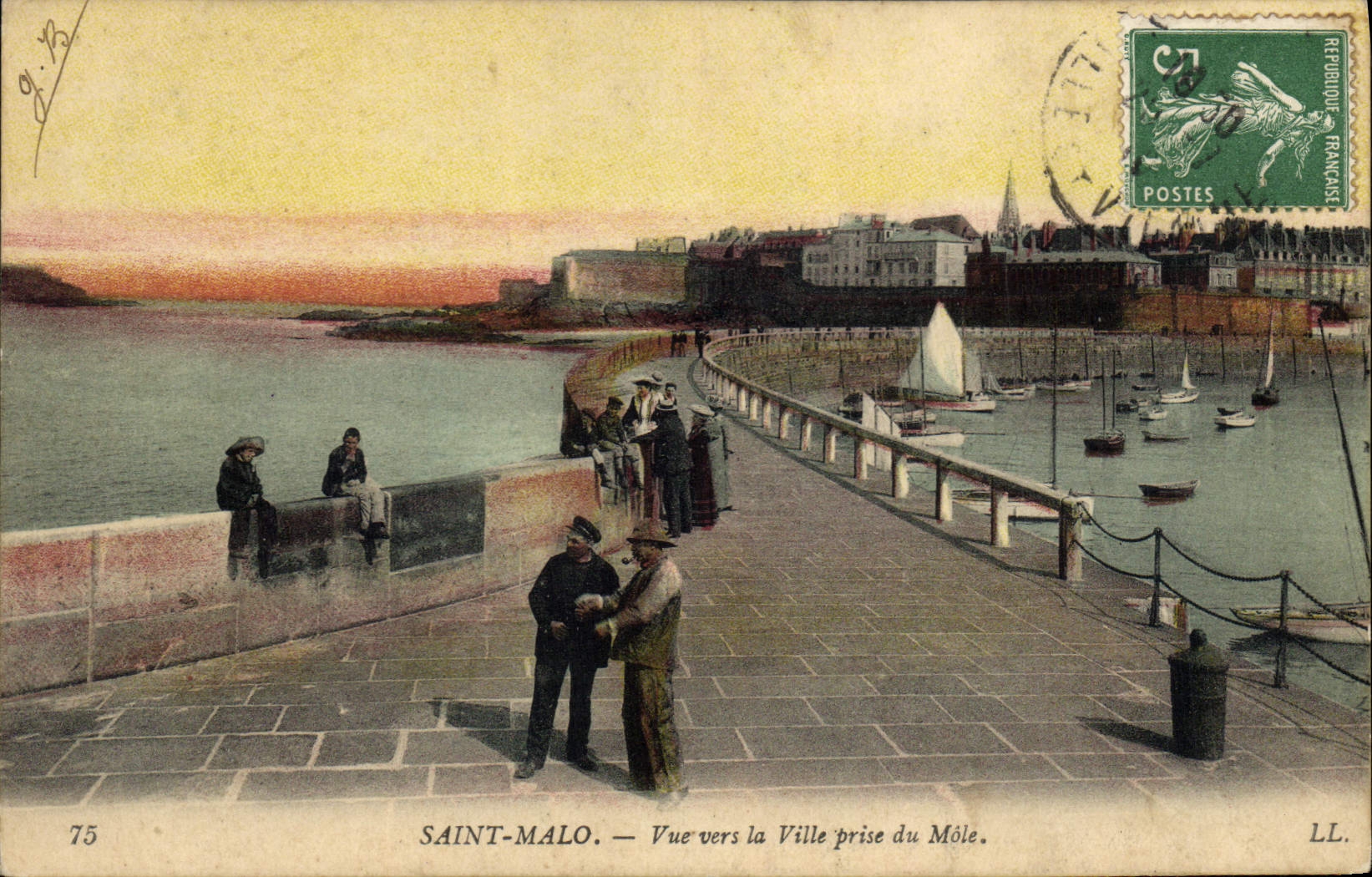 CPA Saint Malo Vue vers la Ville Prise du Mole 