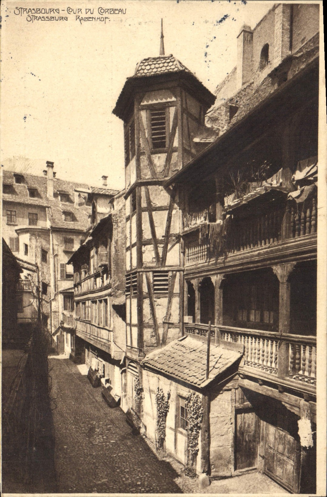 CPA Strasbourg Cour du Corbeau 