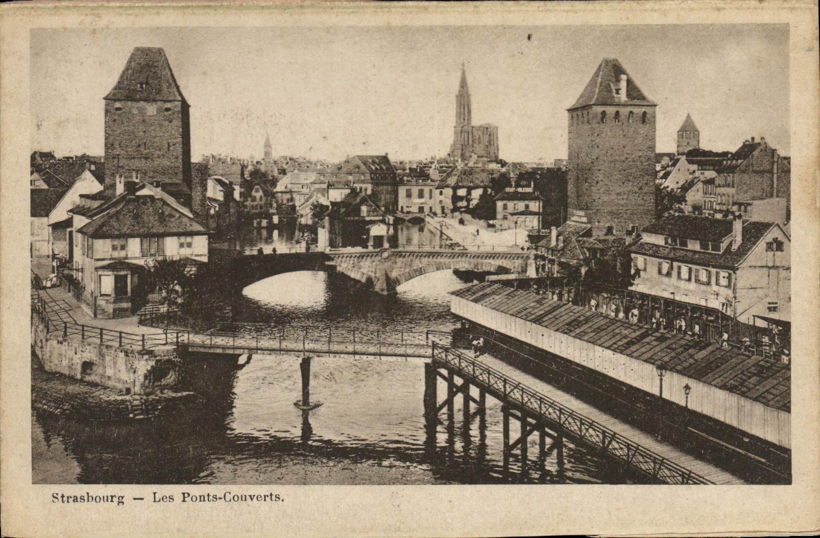 CPA Strasbourg Les Ponts Couverts 