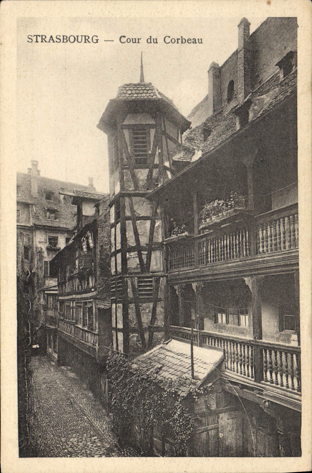 CPA Strasbourg Cour du Corbeau 