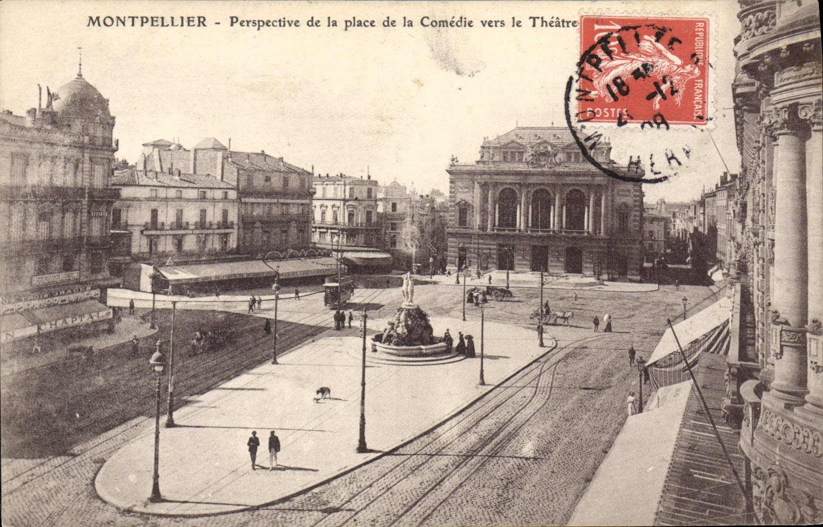 CPA Montpellier Perspective de la place de la Comedie vers le Theatre 