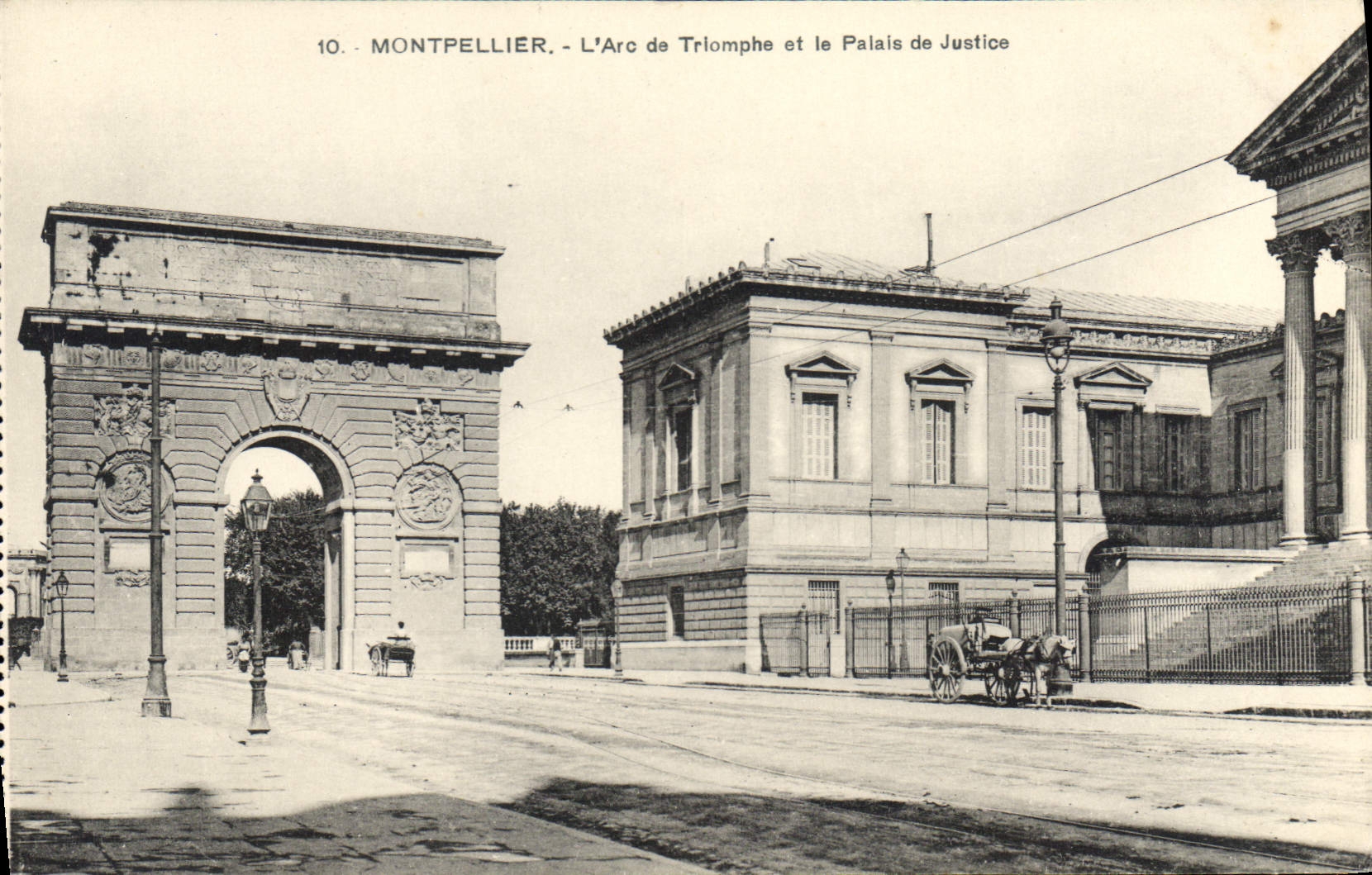 CPA Montpellier L'Arc de Triomphe et le Palais de Justice 