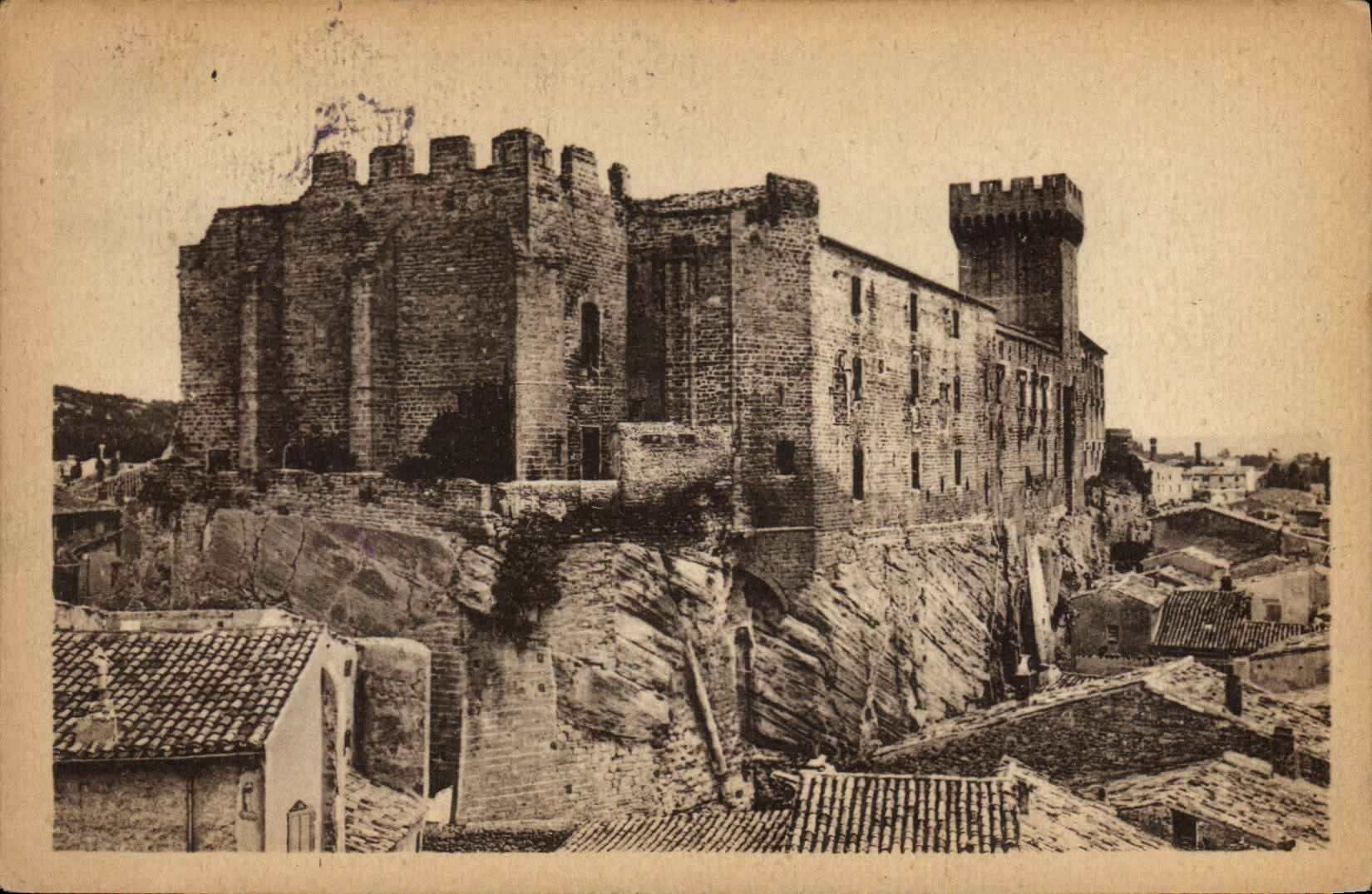 CPA Salon Le Chateau 