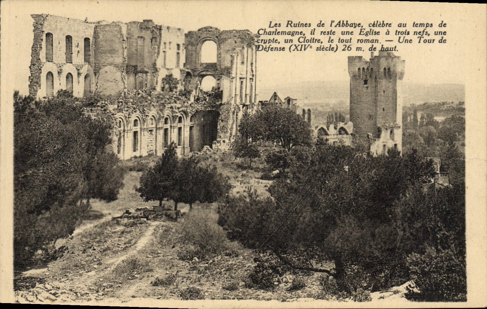 CPA Les Ruines de l'Abbaye celebre au temps de Charlemagne