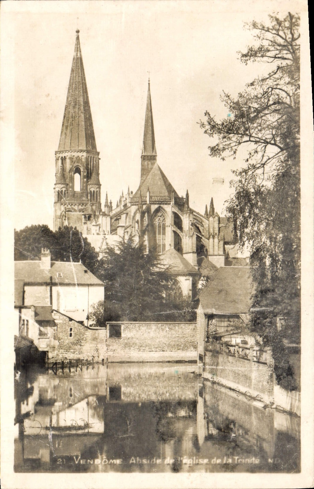 CPA Vendome Abside de l'eglise de la Trinite