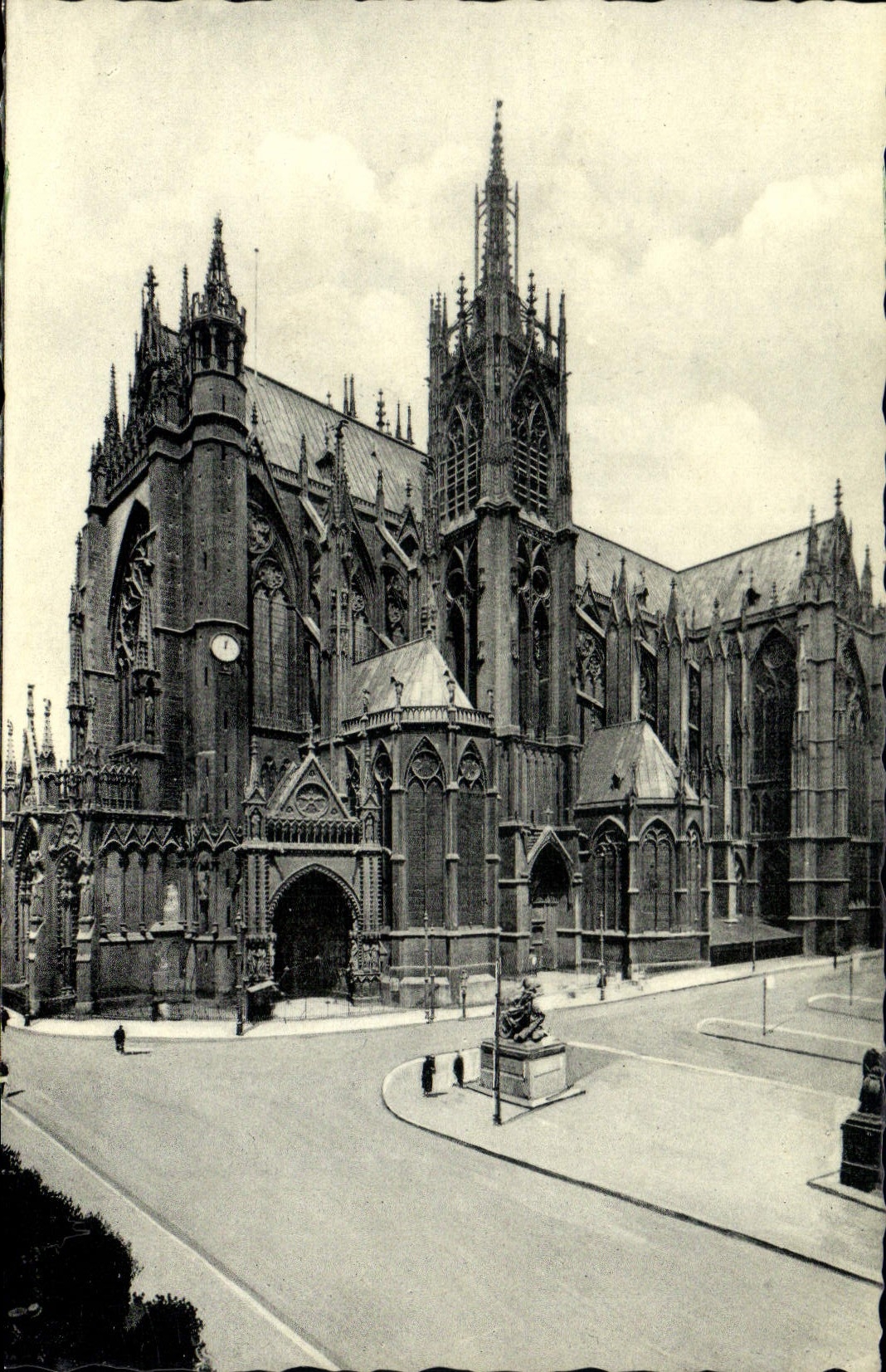 CPA Metz La Cathedrale 