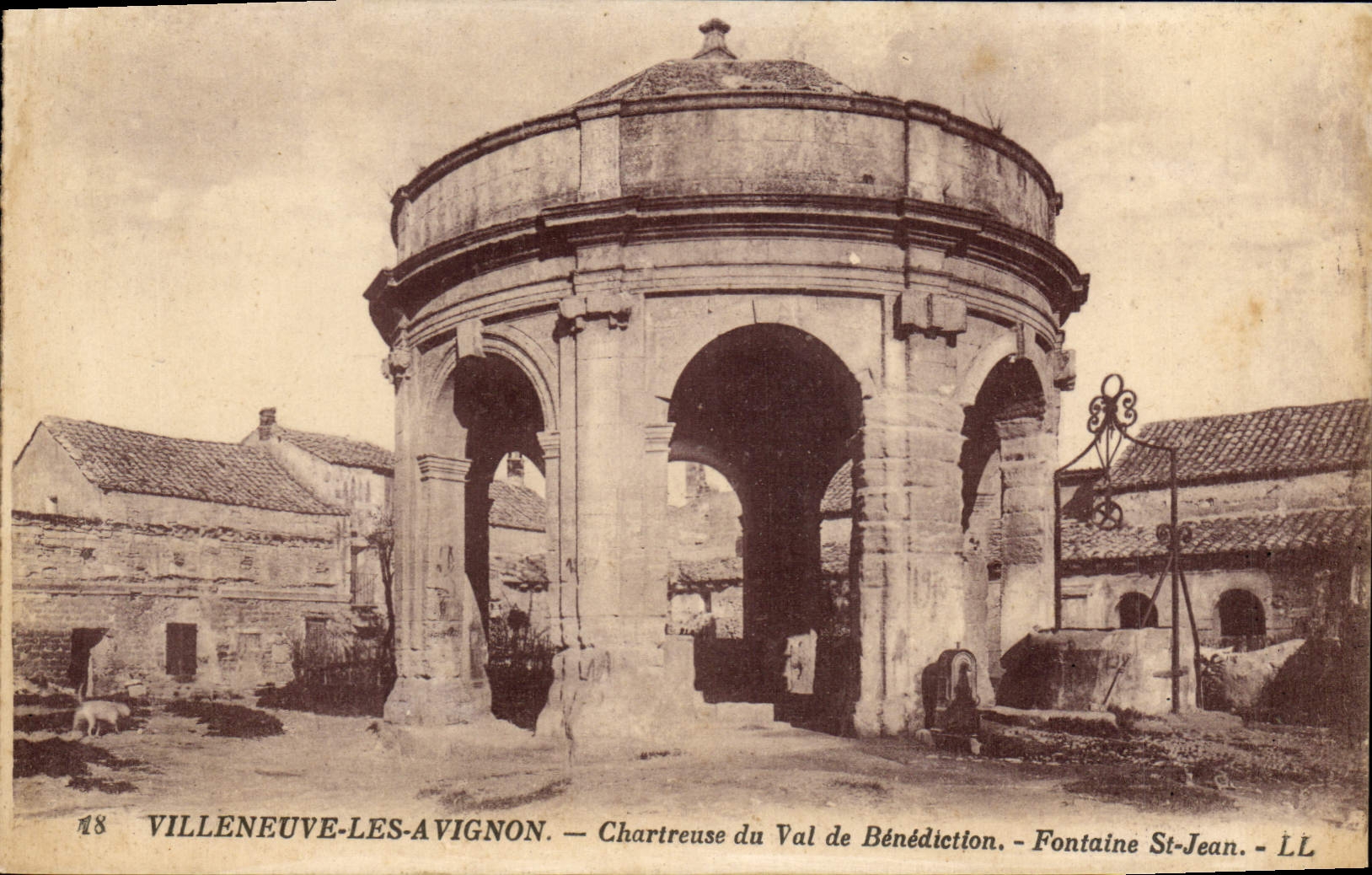 CPA Villeneuve les Avignon Chartreuse de Val de Benediction Fontaine St Jean