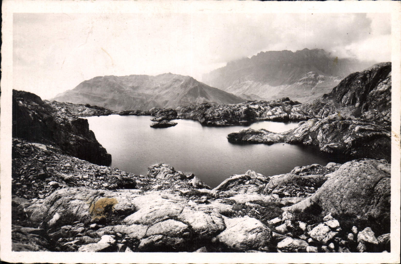 CPA Chamonix Le Lac Cornu