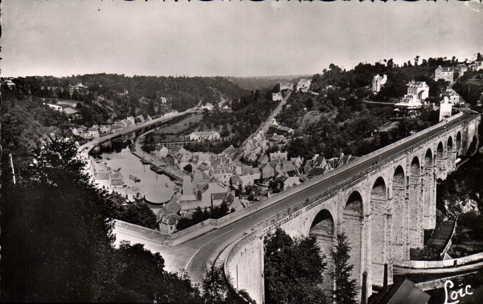 CPA Dinan Cote d'Emeraude Le Viaduc et vue generale de la Coulee de la Rance