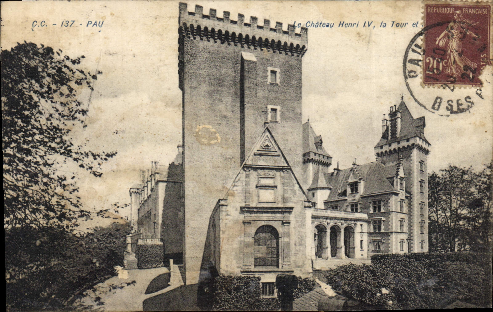 CPA Pau le Chateau Henri IV La Tour