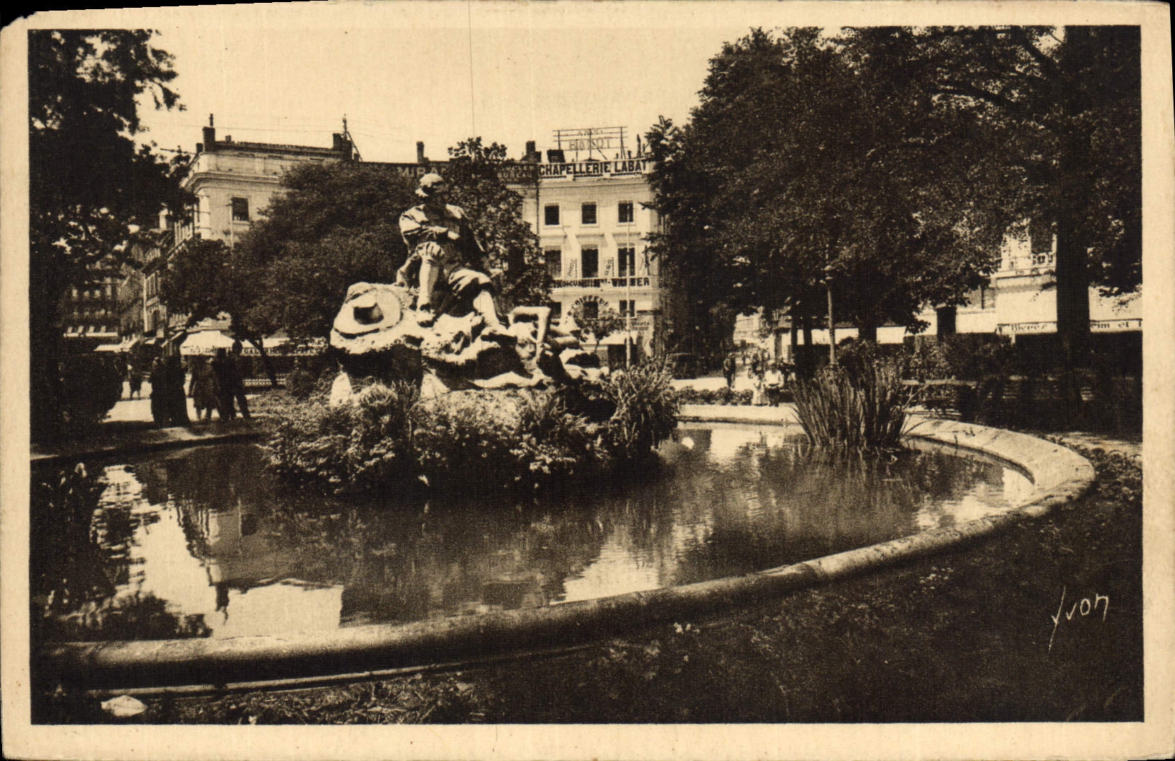 CPA Toulouse (Hte Garonne) Square Wilson Statue de Goudouli