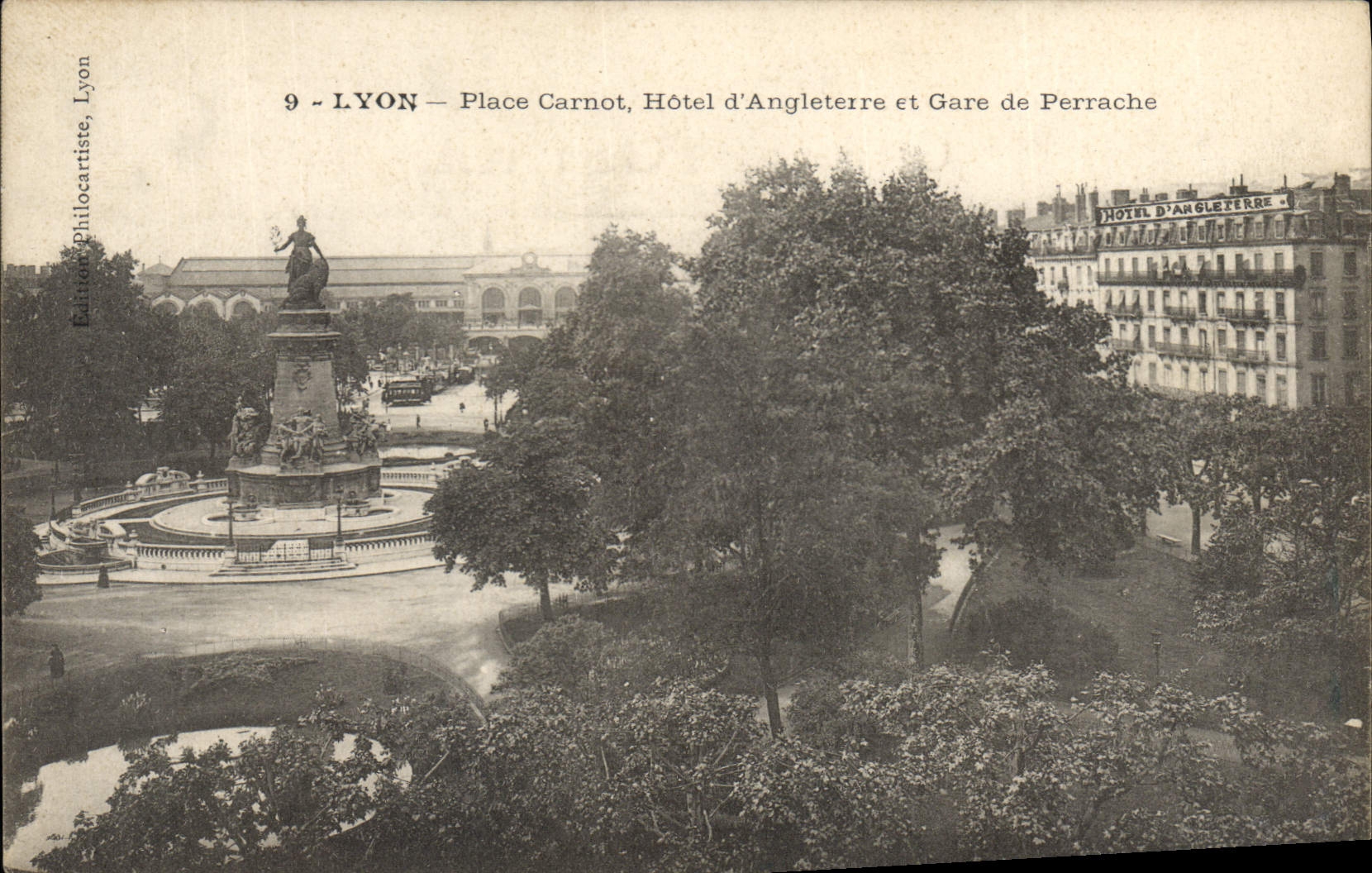CPA Lyon Place Carnot Hotel d'Angleterre et Gare de Perrache