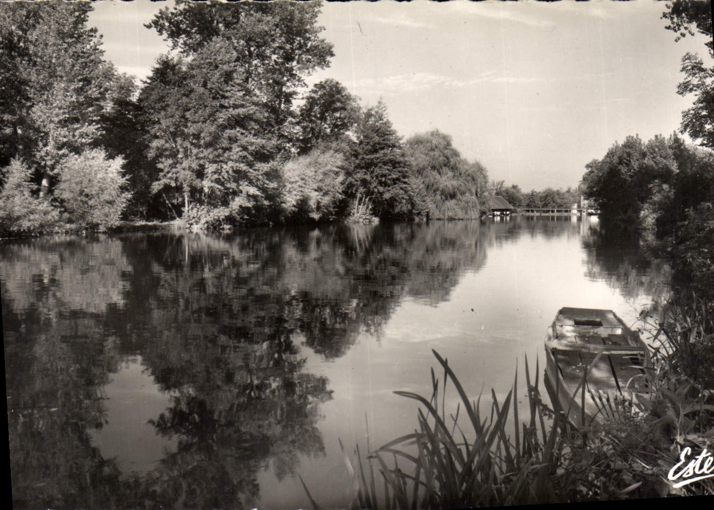 CPM Ezy sur Eure (Eure) Les Bords de l'Eure