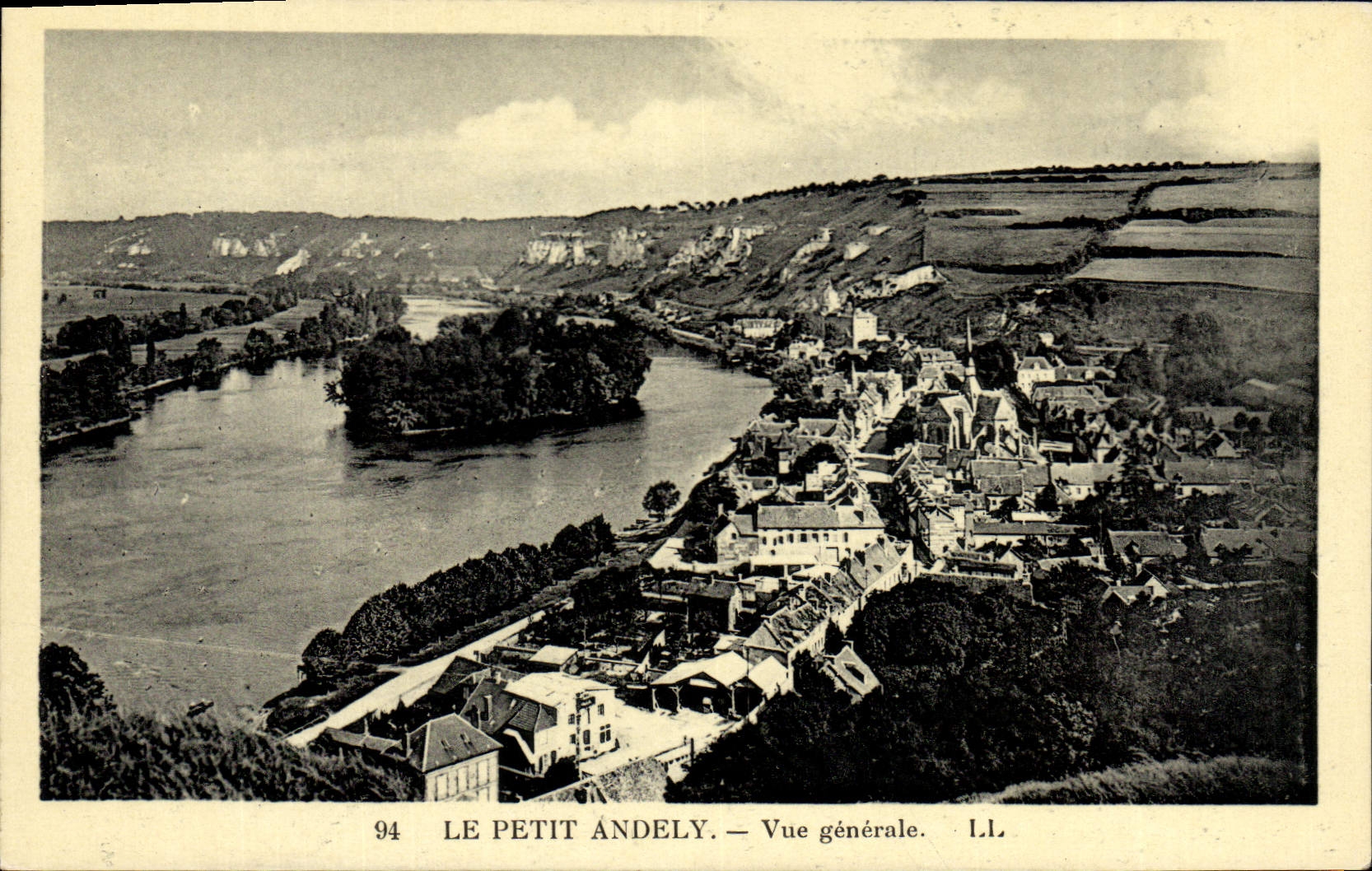 CPA Le Petit Andely Vue generale