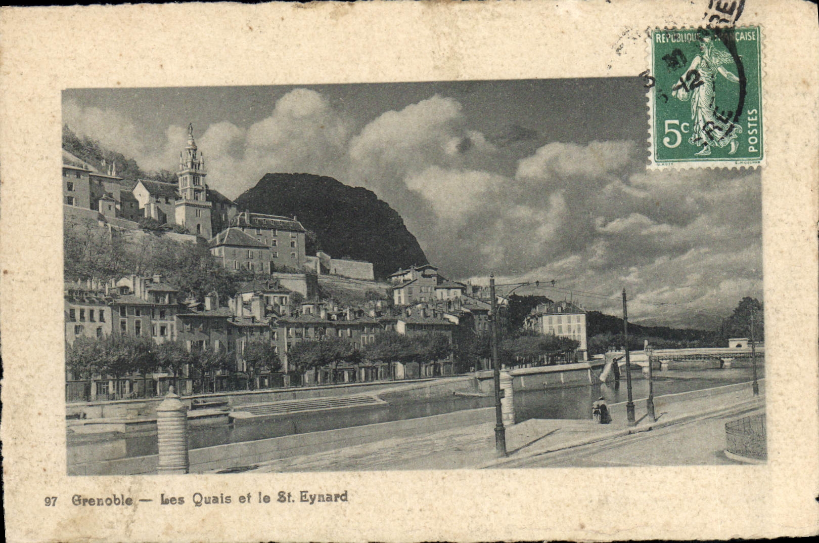 CPA Grenoble Les Quais et le St Eynard
