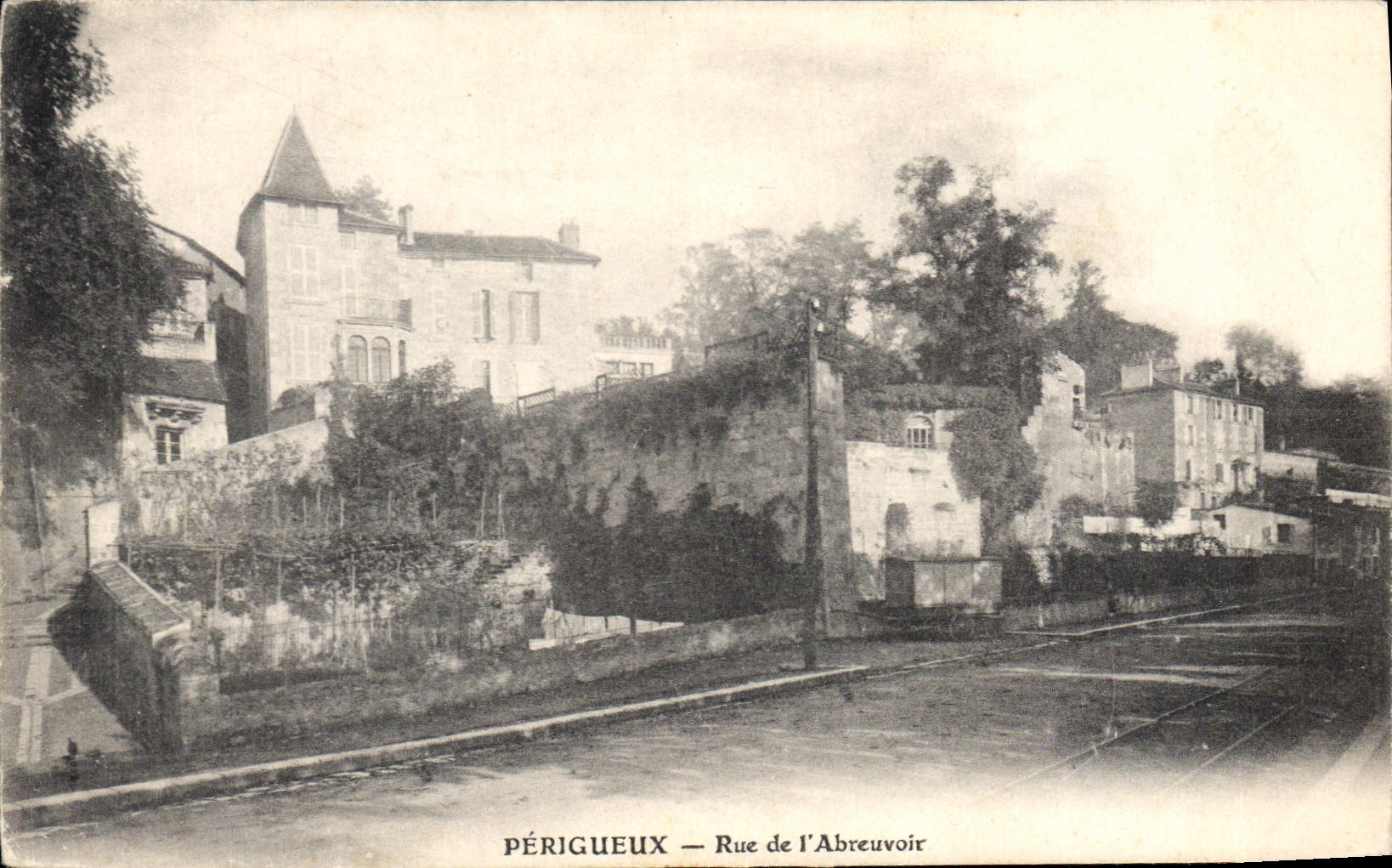 CPA Perigueux Rue de l'Abreuvoir