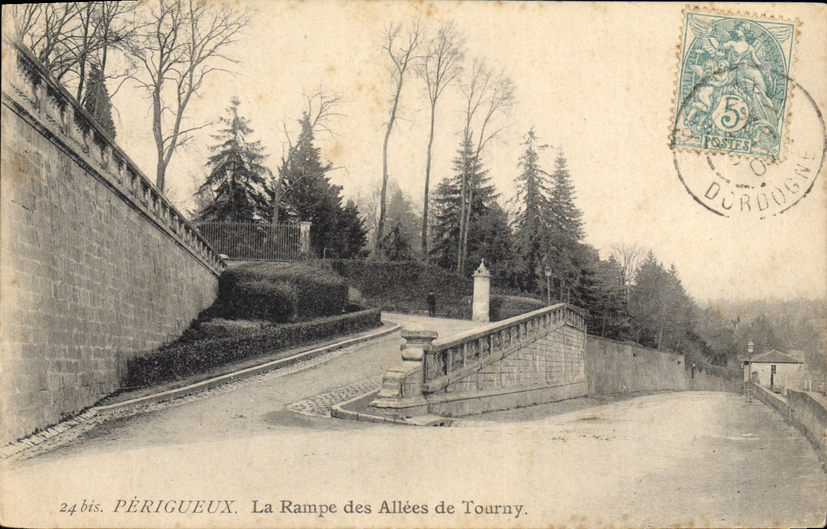 CPA Perigueux La Rampe des Allees de Tourny