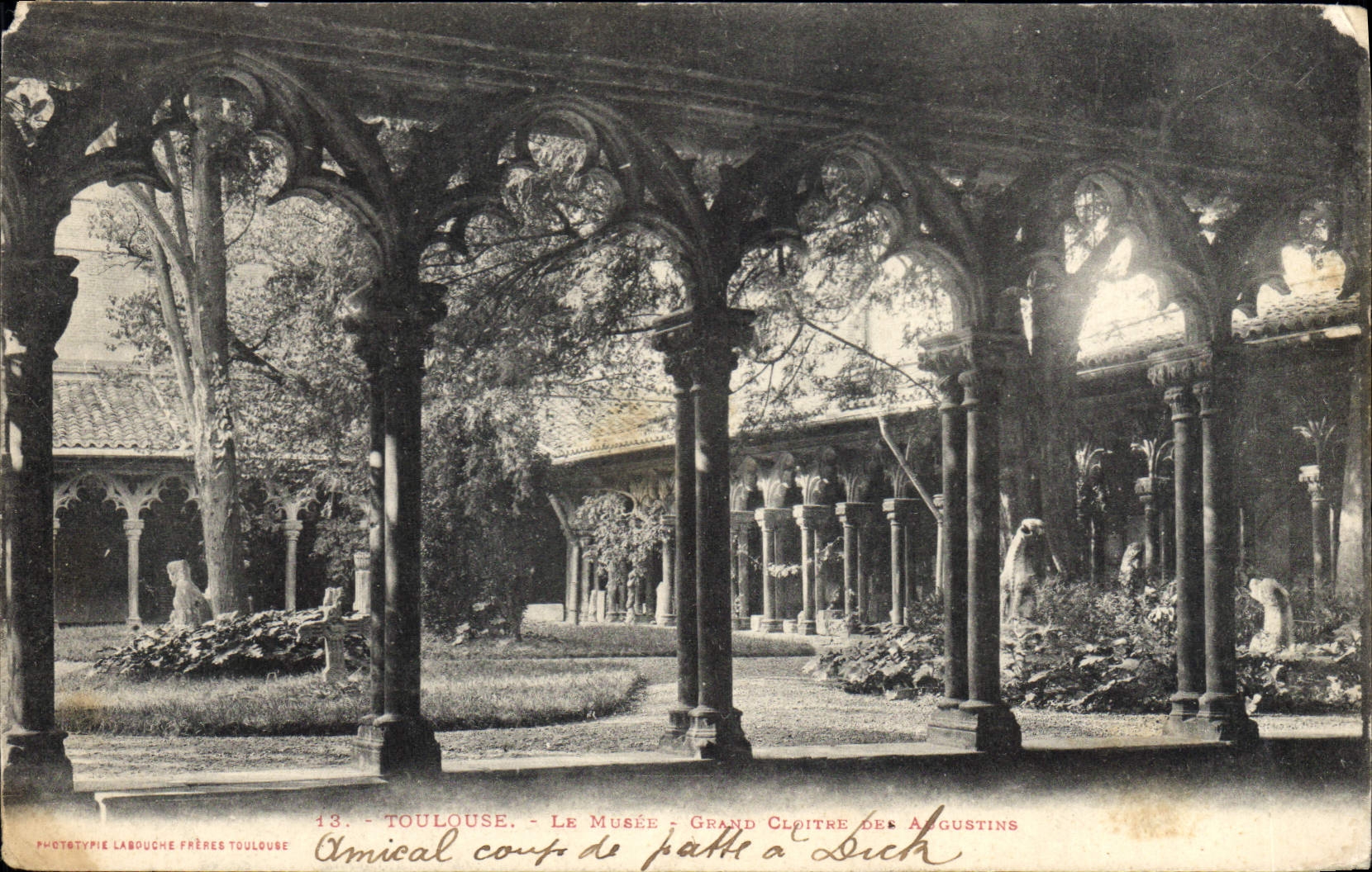 CPA Toulouse Le Musee Grande Cloitre de Augustins