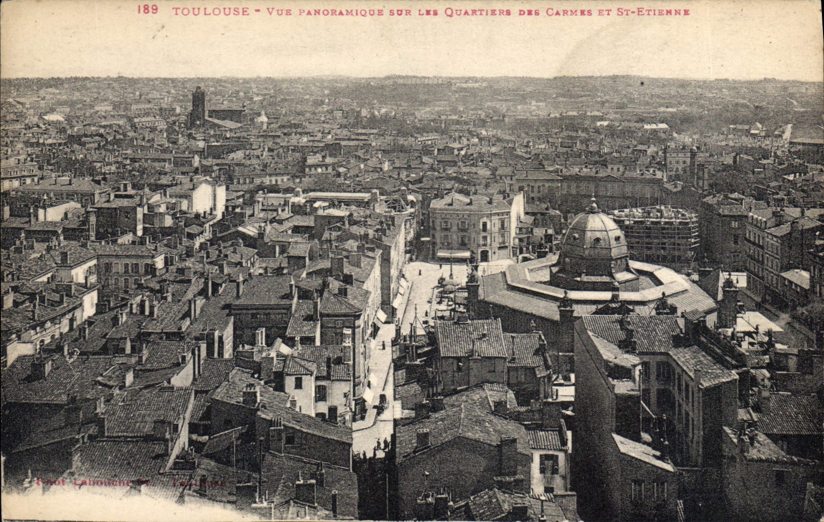CPA Toulouse Vue Panoramique sur les Quartiers des Carmes et St Etienne