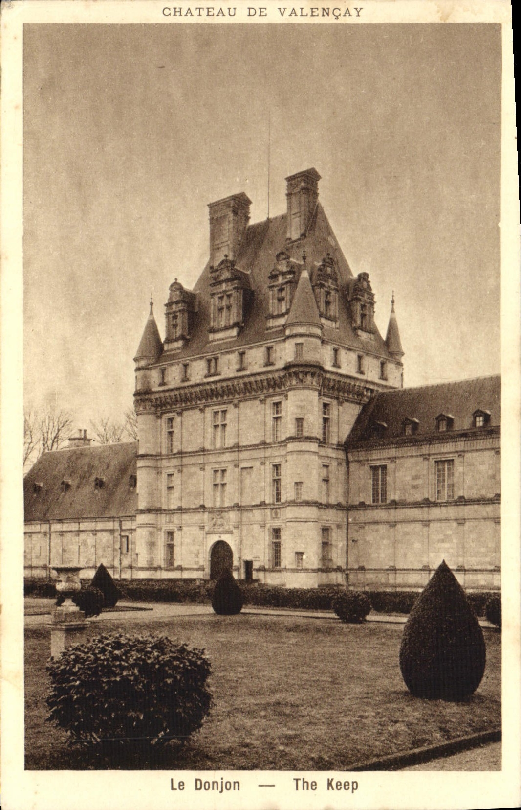 CPA Chateau de Valencay Le Donjon