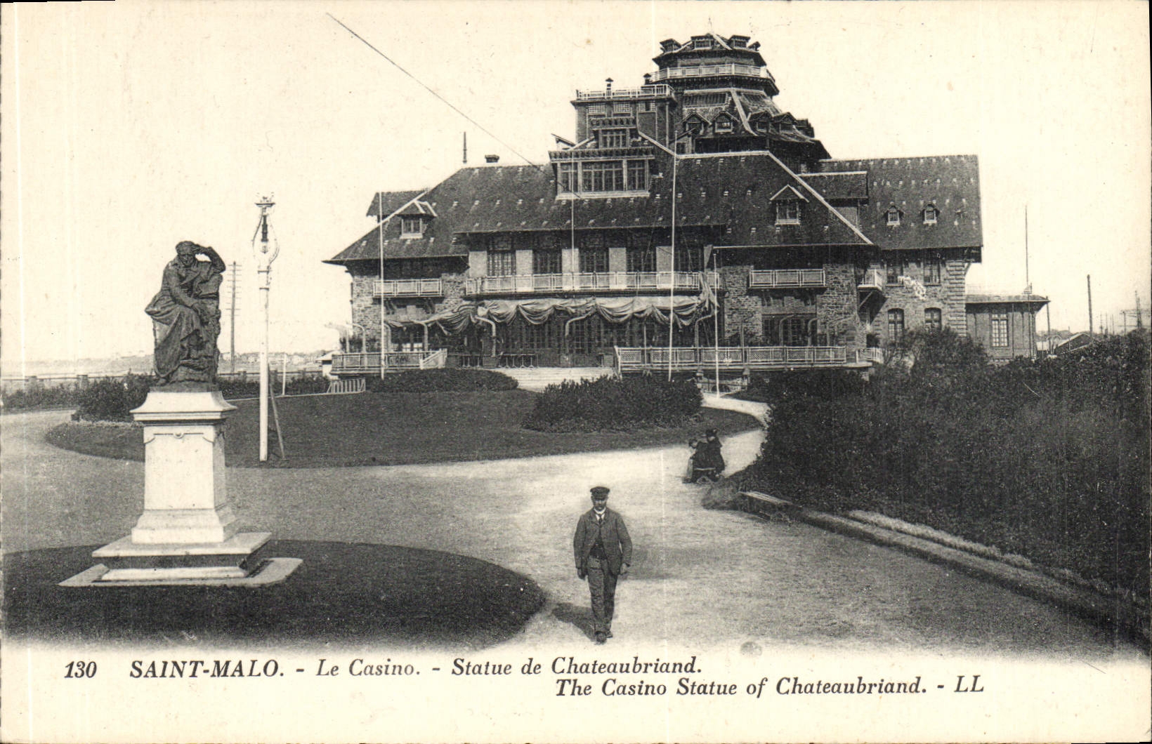 CPA Saint Malo Le Casino Statue de Chateaubriand