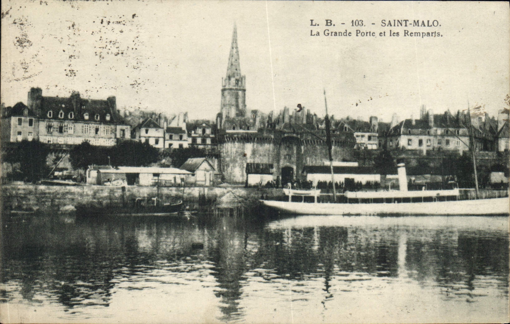 CPA Saint Malo La Grande Porte et les Remparts