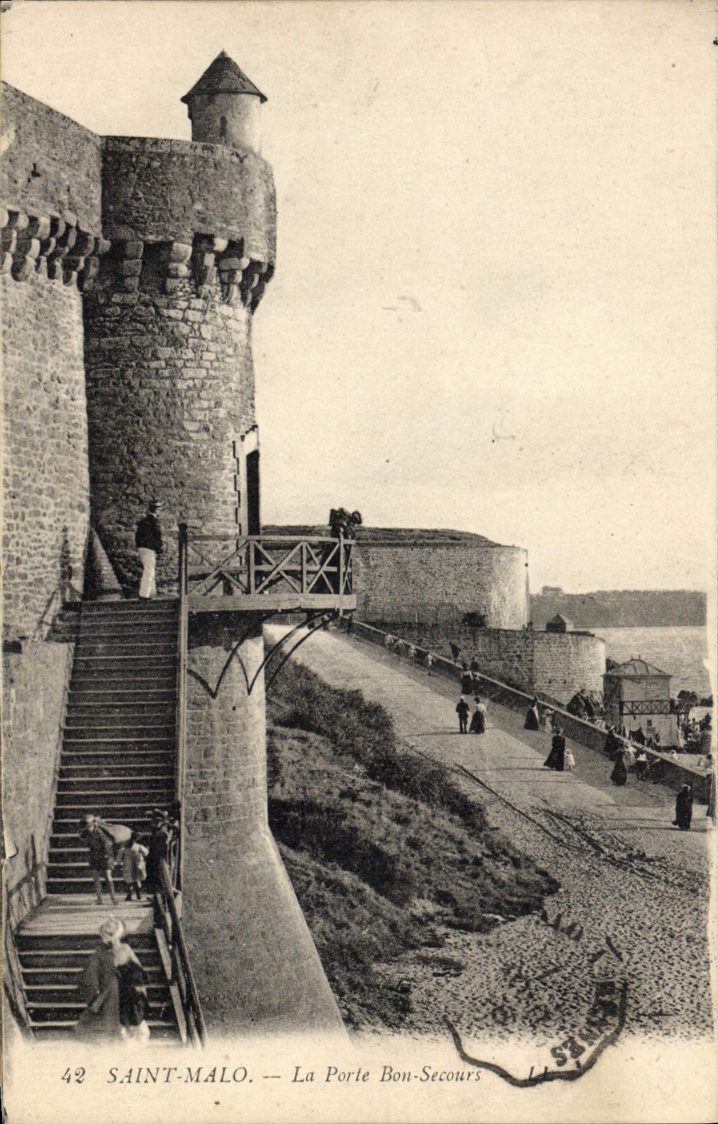 CPA Saint Malo La Porte Bon Secours