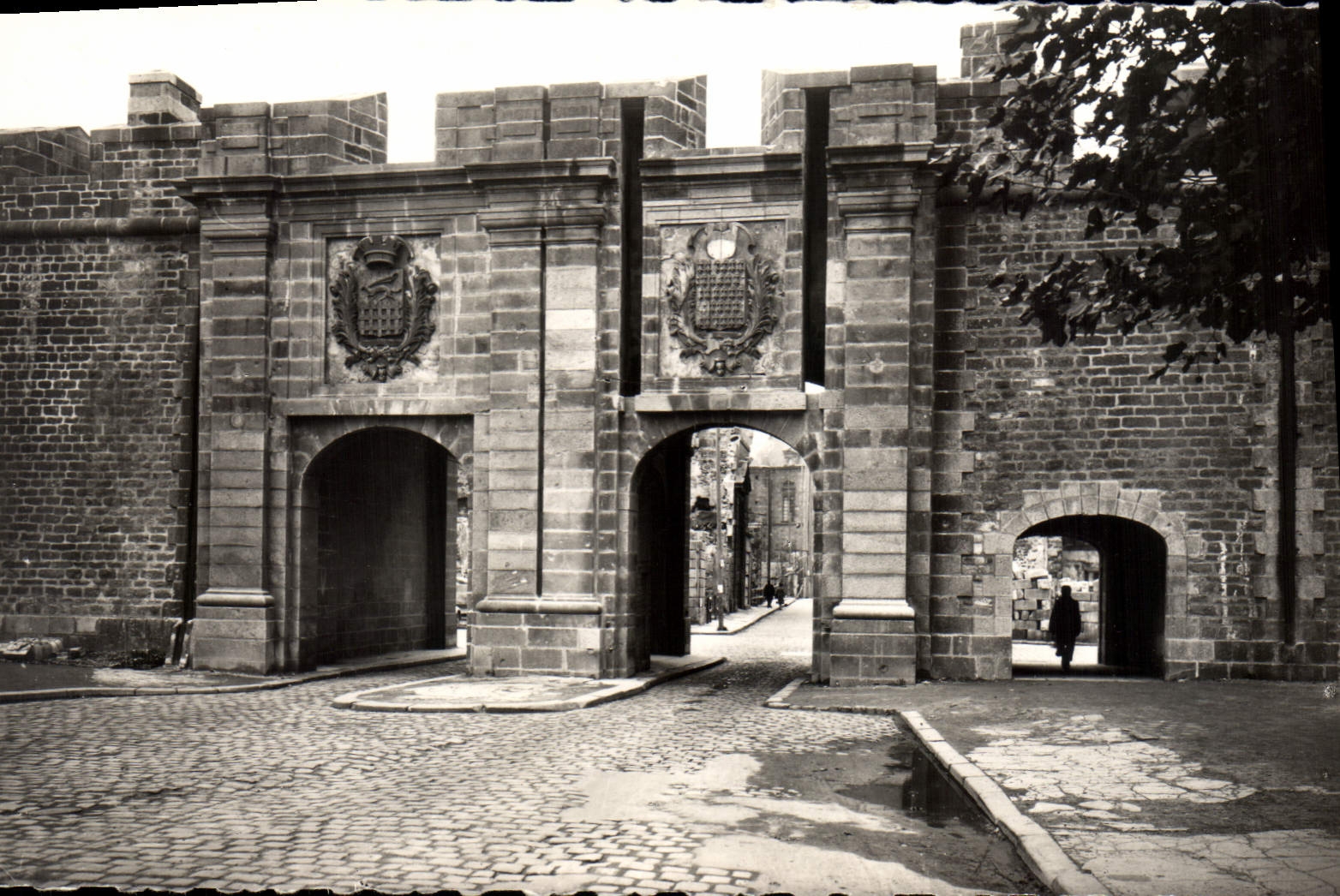 CPA Saint Malo en Bretagne Porte Saint Vincent