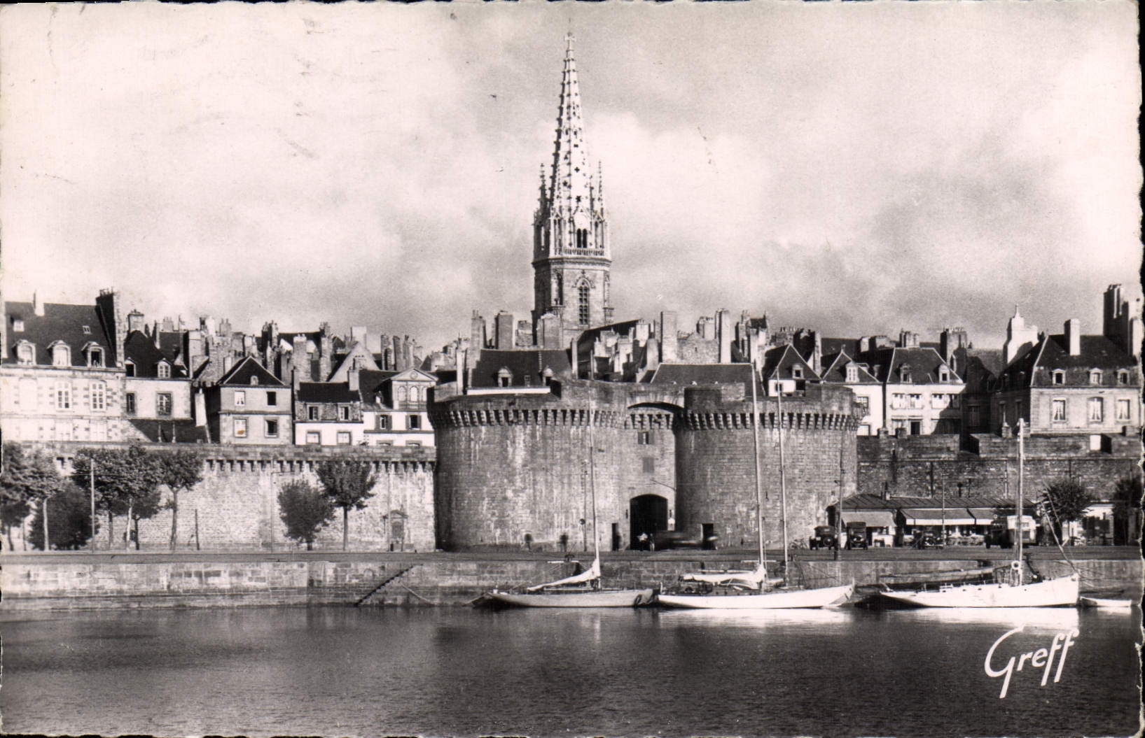 CPA Saint Malo (Ille t Vilaine) En Bretagne La Grande Porte