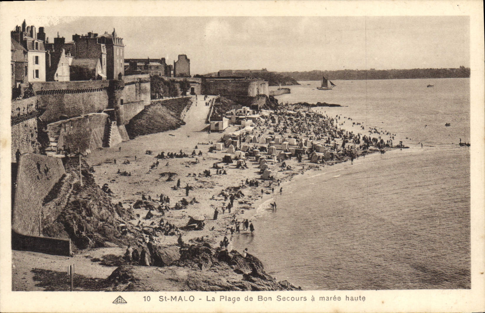 CPA Saint Malo La PLage de Bon Secours a maree haute