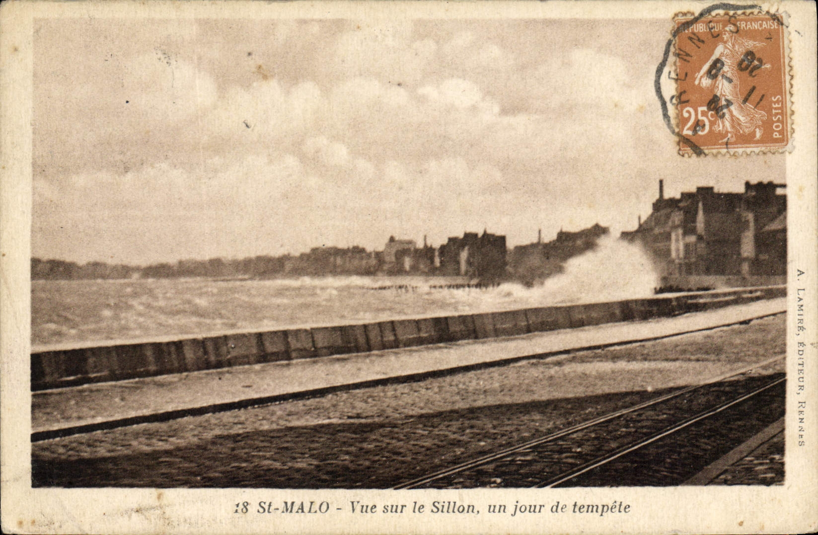 CPA Saint Malo Vue sur le Sillon un jour de tempete