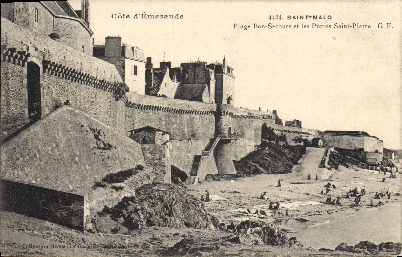CPA Saint MaloSaint Malo Cote d'Emeraude Plage Bon Secours et les Portes Saint Pierre