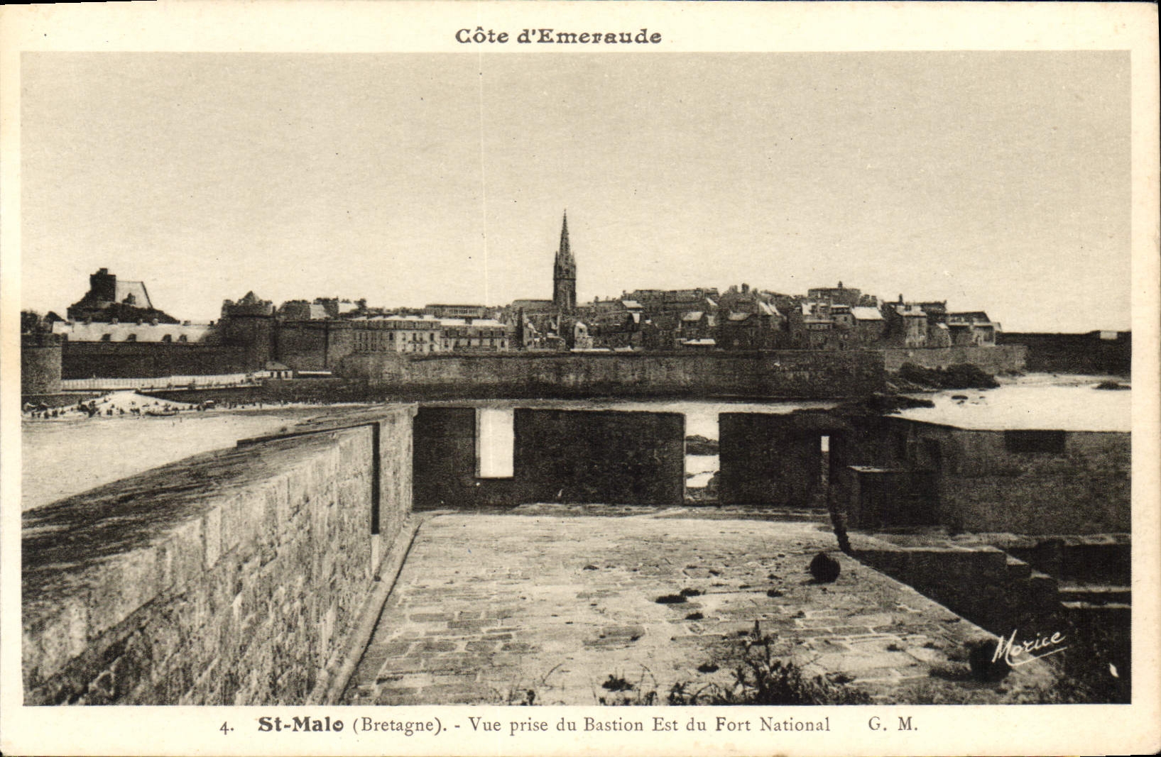 CPA Saint Malo Cote Emeraude (Bretagne) Vue prise du Bastion Est du Fort National