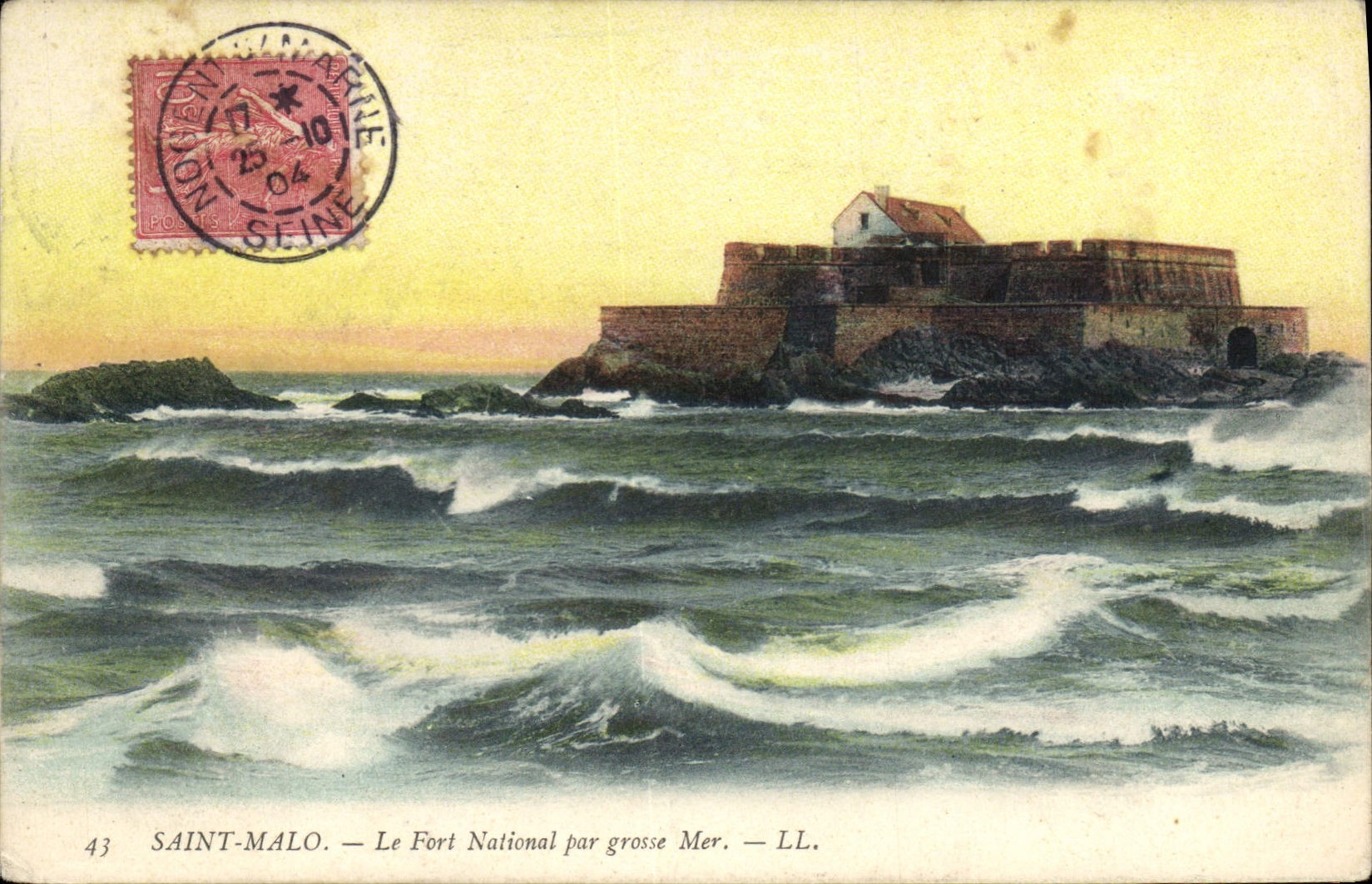 CPA Saint Malo Le Fort National par grosse Mer