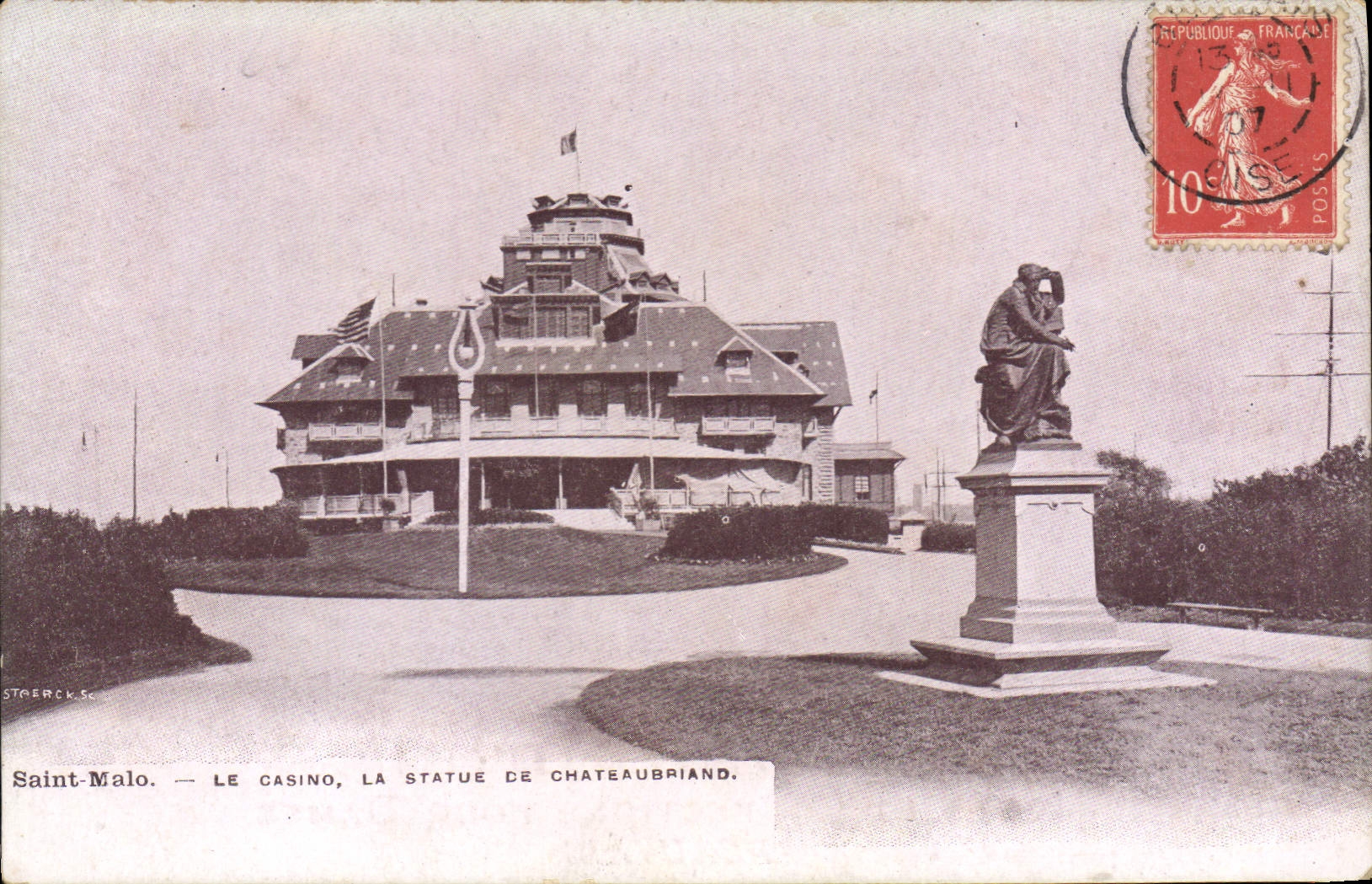 CPA St Malo Le Casino La Statue de Chateaubriand