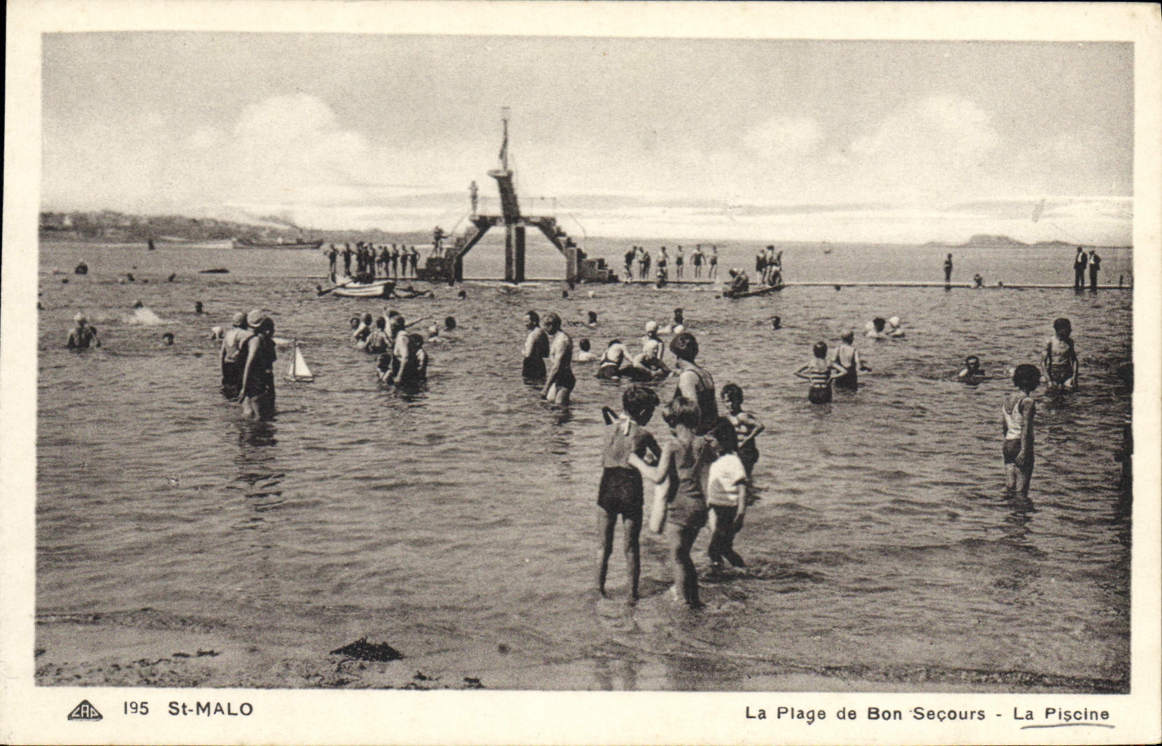 CPA Saint Malo La Plage de Bon Secours La Piscine